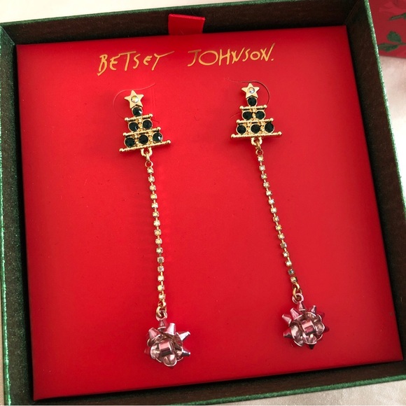 Betsey Johnson Gold Tone Christmas Tree, Cup Chain & Bow Drop Earrings NIB - Picture 7 of 12